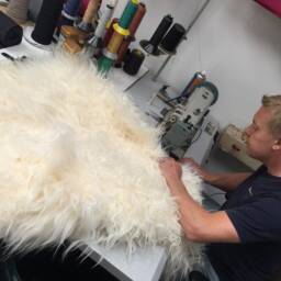 xxl Cream Sheepskin Rug Luxurious Oyster White Australian Pelt - thumbnail 4