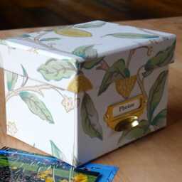 William Morris Photo Box Lemons White Design, Handmade in England - thumbnail 2