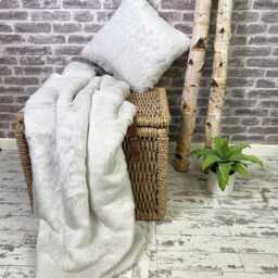 Luxury Silver Fox Faux Fur Throw Blanket - Ivory Faux-Suede Lining - thumbnail 4
