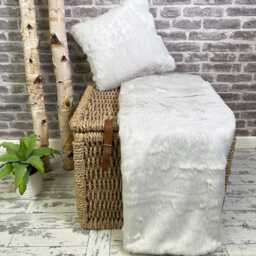 Luxury Silver Fox Faux Fur Throw Blanket - Ivory Faux-Suede Lining - thumbnail 3
