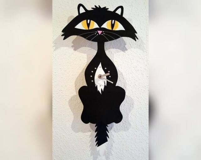 Silhouette Pendulum Clock Daisy - image 1