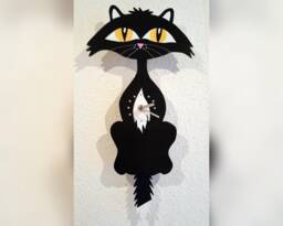 Silhouette Pendulum Clock Daisy