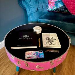 Round Pink Tiger Coffee Table , Emerald & Gold Design, Magenta Lift Off Top, Large Lounge Ideal For Living Room - thumbnail 4