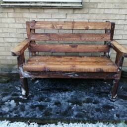 Rustic Wooden Garden Bench 2 -3 Seater Large Rounded Arms Handcrafted Strong - thumbnail 4