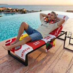 Liverpool - Kit Montage Travel Pillow +Sunbed Towel Bundle - thumbnail 2