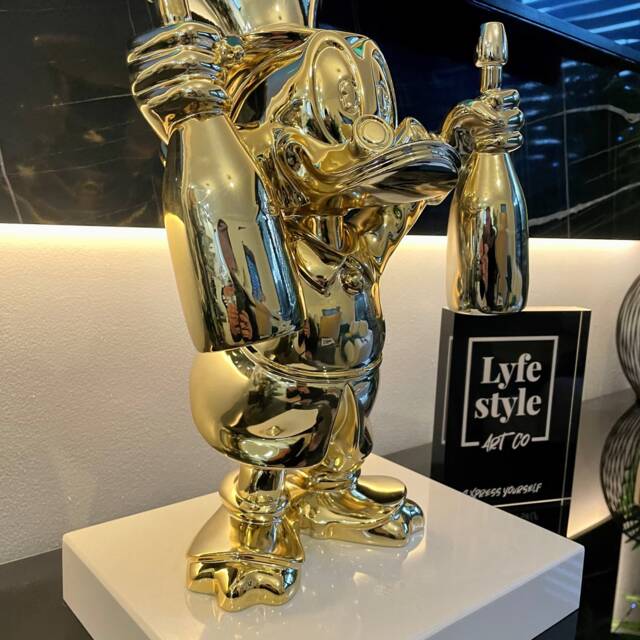 Chrome Decor - Sculpture Pop Art Gold Statue Alec Monopoly Inspired Bear Brick Kaws - image 1