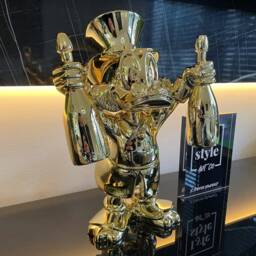 Chrome Decor - Sculpture Pop Art Gold Statue Alec Monopoly Inspired Bear Brick Kaws - thumbnail 4