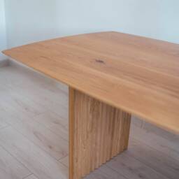 Handmade Solid Oak Dining Table, Scandinavian Live Edge Kitchen Table - 180x100 cm - thumbnail 3