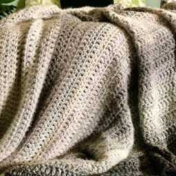 Reserved Custom Made Crochet Blanket, Knitted Throw Rustic Decor, Thick Knit Queen Size Bedding, Dark Brown Blanket - thumbnail 3