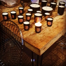 Queen Cleopatra's Secret Soy Candle - Black Pomegranate Scent - thumbnail 3