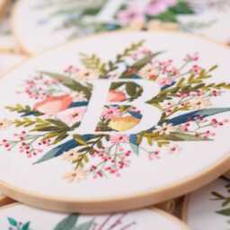 Floral Alphabet Embroidery Pattern-Hand Monogram Kit Beginners Modern-Easy 26 Letters Hoop Kit-Diy Starter Craft - thumbnail 2
