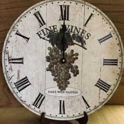 White Grapes Wine Clock - Elegant Wall For Enthusiasts - thumbnail 2