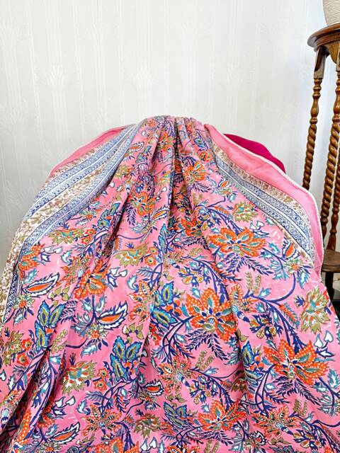 Pure Soft Cotton Indian Floral Dohar Reversible Bed/Sofa Throw Summer Quilted King Size Handprint White Candy Pink Blue Hibiscus Blossom - image 1