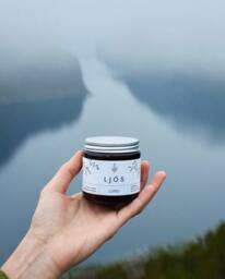 Lund - Natural & Sustainable Soy Wax Candle Scented With Essential Oils Handmade Love in Norway H??ykvalitet H??ndlaget Norsk Duftlys - thumbnail 1