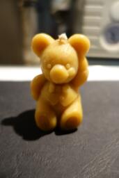 "Natural Bee Wax Candle ""Sitting Bear" - thumbnail 1