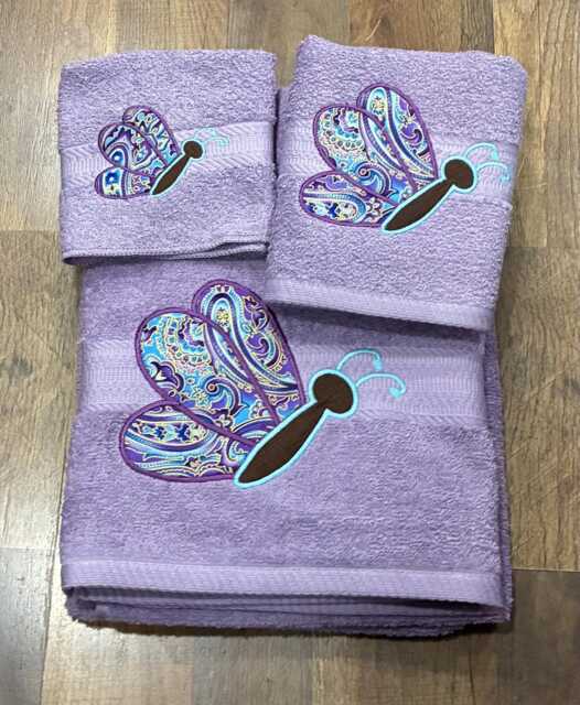 Butterfly Applique Towel - Colorful Plush Bath - 30x54 - image 1