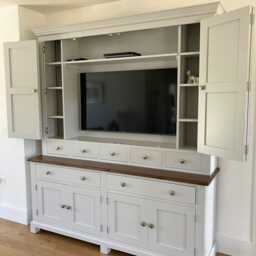 Tv/Entertainment Media Unit Dresser With Bi-Fold Doors, Drawers & Cupboards, Free Standing, Painted, Shaker Doors - thumbnail 2