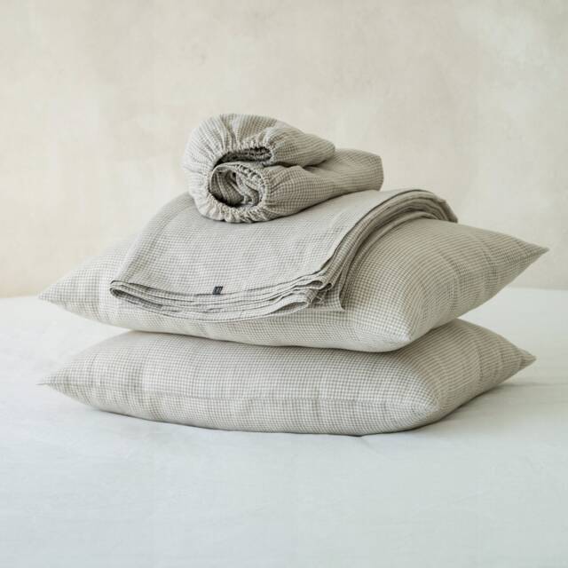 Handmade Linen Sheet Set, Soft Breathable Bedding - image 1