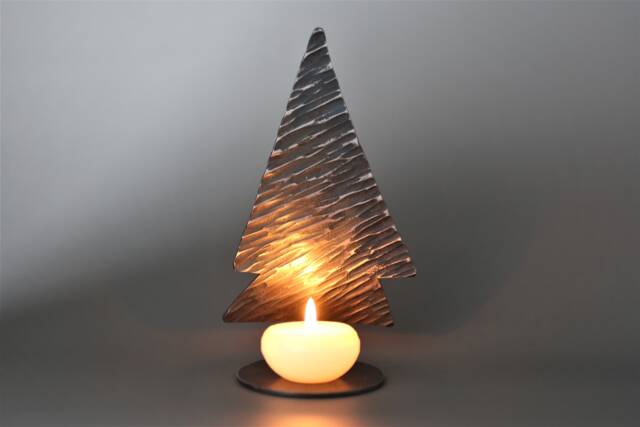 Hand Forged Christmas Tree Tea Light Holder Festive Candle Dish - image 1