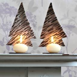 Hand Forged Christmas Tree Tea Light Holder Festive Candle Dish - thumbnail 2