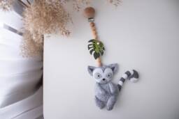 Lemur Stroller Toy, Felt Safari Animal Pram Chain, Africa Sensory Mobile, Tropical Baby Car Seat Accessory, Expecting Mom Gift - thumbnail 1