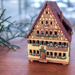 Handcrafted Ceramic Tealight Holder - Miniature Replica Of Hotel Goldene Rose in Dinkelsbuhl, Germany - thumbnail 2