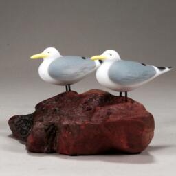 Hand-Painted Seagull Sculpture, Burlwood Base, Signed Art - thumbnail 3