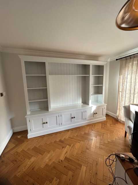 Tv/Entertainment Media Unit With Open Shelving & 3 Cupboards, Edwardian Style Shaker Doors, Free Standing, Painted