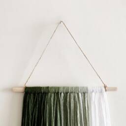 Ombre Green Yarn Macrame Wall Hanging On Wood Rod - thumbnail 2
