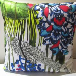 Designers Guild Christian Lacroix Fabric Cushion Covers Jardin Exo' Chic Bougainvillier - thumbnail 3