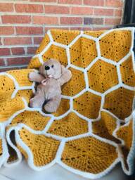 Sweet Honeycomb Blanket