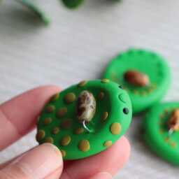 Green Polymer Clay Worry Stone With Spining Bead, Anxiety Relief Fidget Buddy - thumbnail 2