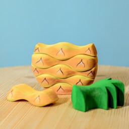 Ananas Wooden Stacker Toy - Eco-Friendly Montessori Play Handmade Waldorf Stacking Game - thumbnail 3
