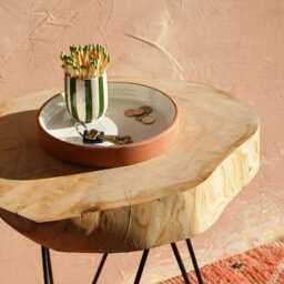 Mid-Season Sale Handmade Rustic Eucalyptus Wooden End Table, Natural Tree Slice Side Live Edge Accent Table With Hairpin Legs - thumbnail 2