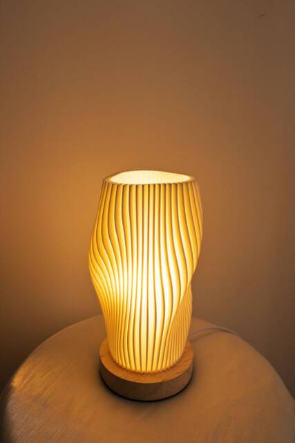 Mini 3D Printed Table Lamp For Desk, Pla Lampshade, Wood Base, 2 Colors Adjustable Lighting - image 1