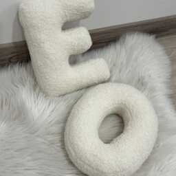 Ivory Boucle Letter Pillow Personalized Faux Fur Alphabet Cushion - thumbnail 4