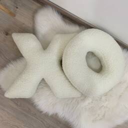 Ivory Boucle Letter Pillow Personalized Faux Fur Alphabet Cushion - thumbnail 2