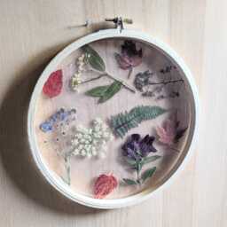 Framed Flowers Wall Art, Assorted Flowers, Hoop Art Decor, Botanical Gifts, Floral Arts, White Nature Lovers Gift - thumbnail 2