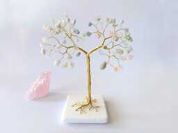 Beryl Gemstone Tree Sculpture, Gemstone Of Life, Wire Gold Ornament, Healing Crystal, Pastel Decor