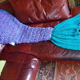 Crochet Mermaid Tail Blanket, Chunky Snuggle Sack - thumbnail 2