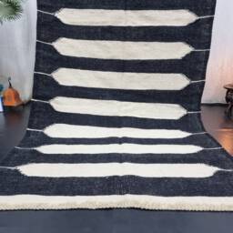 Moroccan Kilim Rug, Moroccan Wool Rug, Berber Azilal Flat Black & White Striped Handwoven Flatweave Area Rug - thumbnail 3