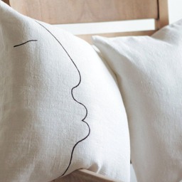 Japandi Style Linen Scatter Pillow Cover With Minimalist Black One Line Kiss Face - thumbnail 3