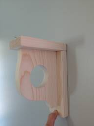 Shelf Supports With Rod Holder