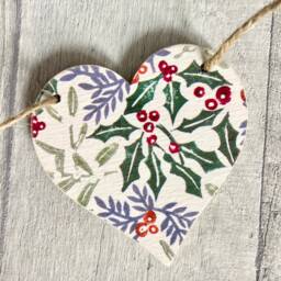 Winter Berry Bunting, Christmas Holly Garland, Rustic Wall Decor, December Birthday Gifts - thumbnail 2