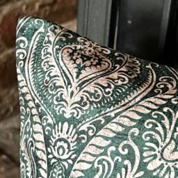 1353. Melfi Emerald Velvet Cushion Cover Various Sizes - thumbnail 3
