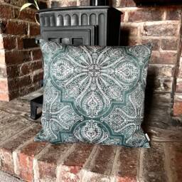 1353. Melfi Emerald Velvet Cushion Cover Various Sizes - thumbnail 1