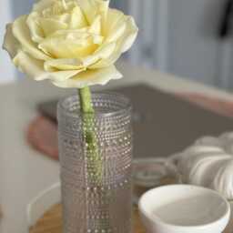 Handmade Beeswax Rose Candle Unique Flower Gift Hor Her/Home Decor - thumbnail 2