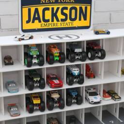 Personalized Toy Car Garage With Ramp & Us License Plate - thumbnail 1