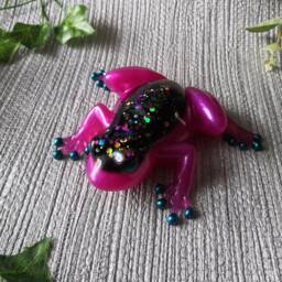 Frog Ornament, Gift, Amphibian Statue, Alternative Home Decor, Unusual Decoration, Figurine, Pink Frog, Toad Ornament - thumbnail 3