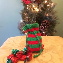 Stocking Stuffer, Red, White & Green Christmas Sachet, Holiday Gift Or Trinket Bag - thumbnail 4